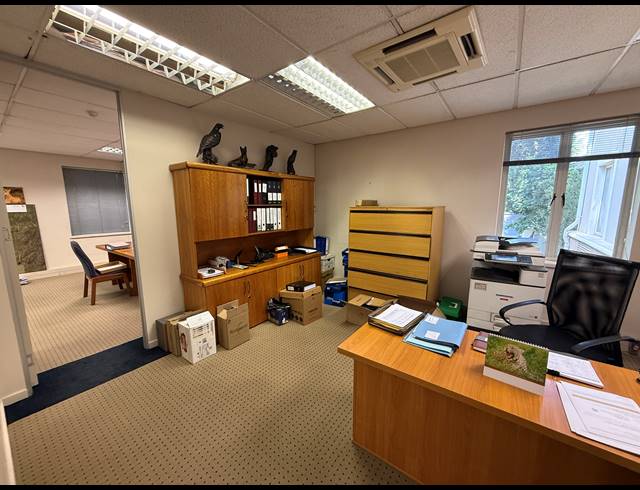 381M² OFFICE TO LET IN KILLARNEY